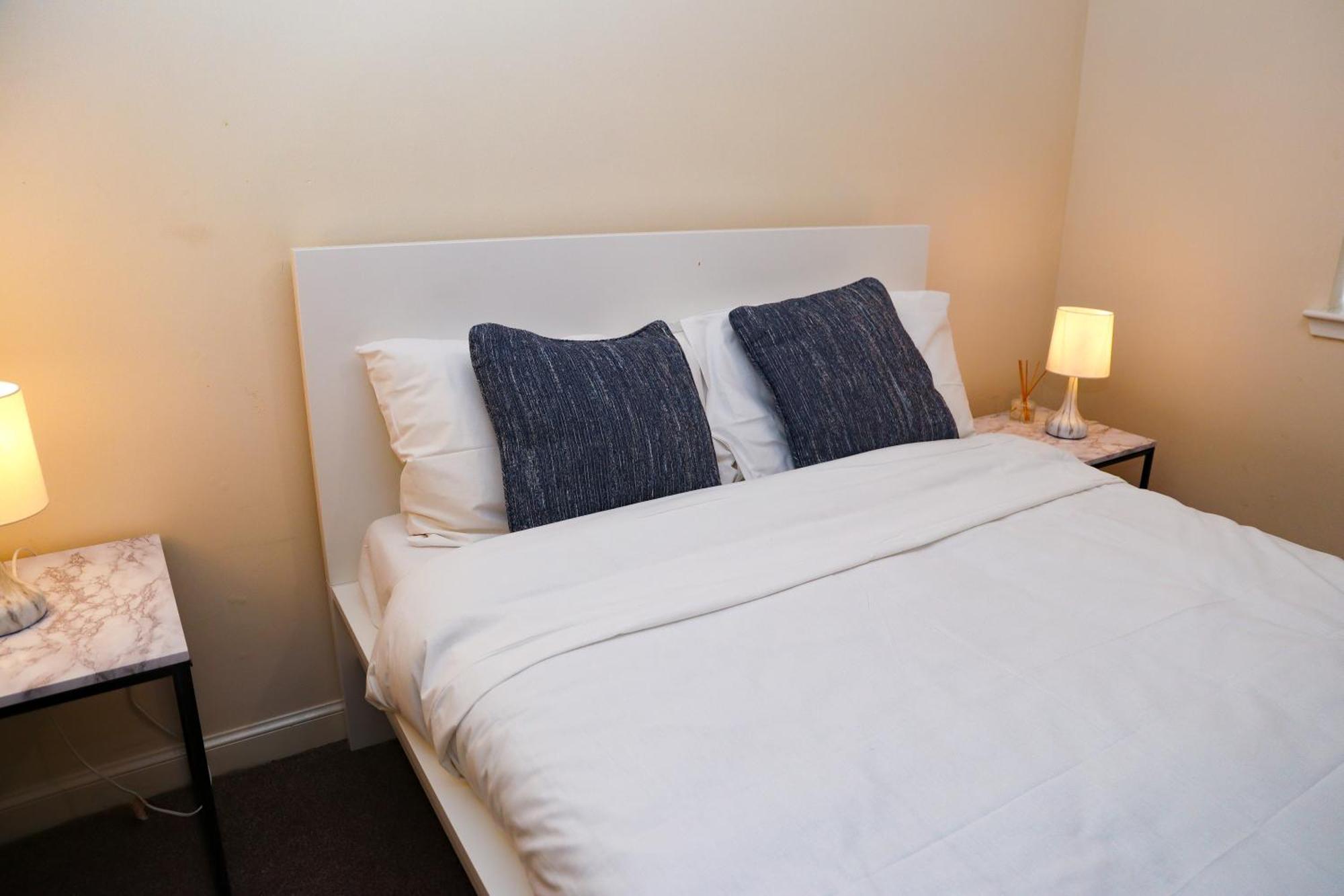 Charlotte Apartment แอเบอร์ดีน ภายนอก รูปภาพ